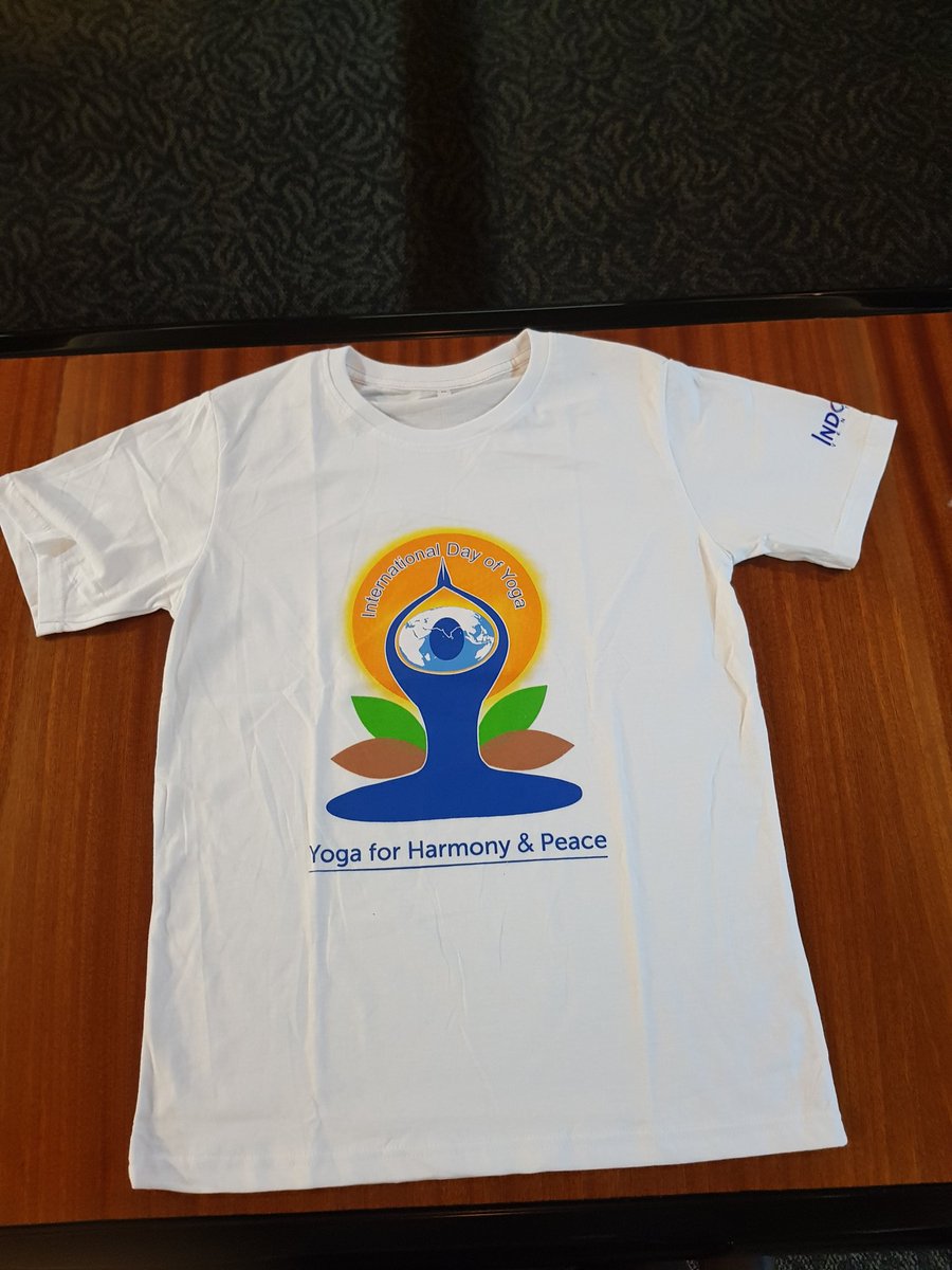 RamuAbbagani's tweet photo. They say 'icing on the cake'.Yoga says 'fruits on the cake'. Please register for #YogaDay at https://t.co/vellfXVPBC &amp; get these free @moayush @NetworkChill @ISCTHAILAND @ICCR_Delhi @rivagdas @JPrangthong @Thairath_News @MickySpringnews https://t.co/z7KRIXVKey
