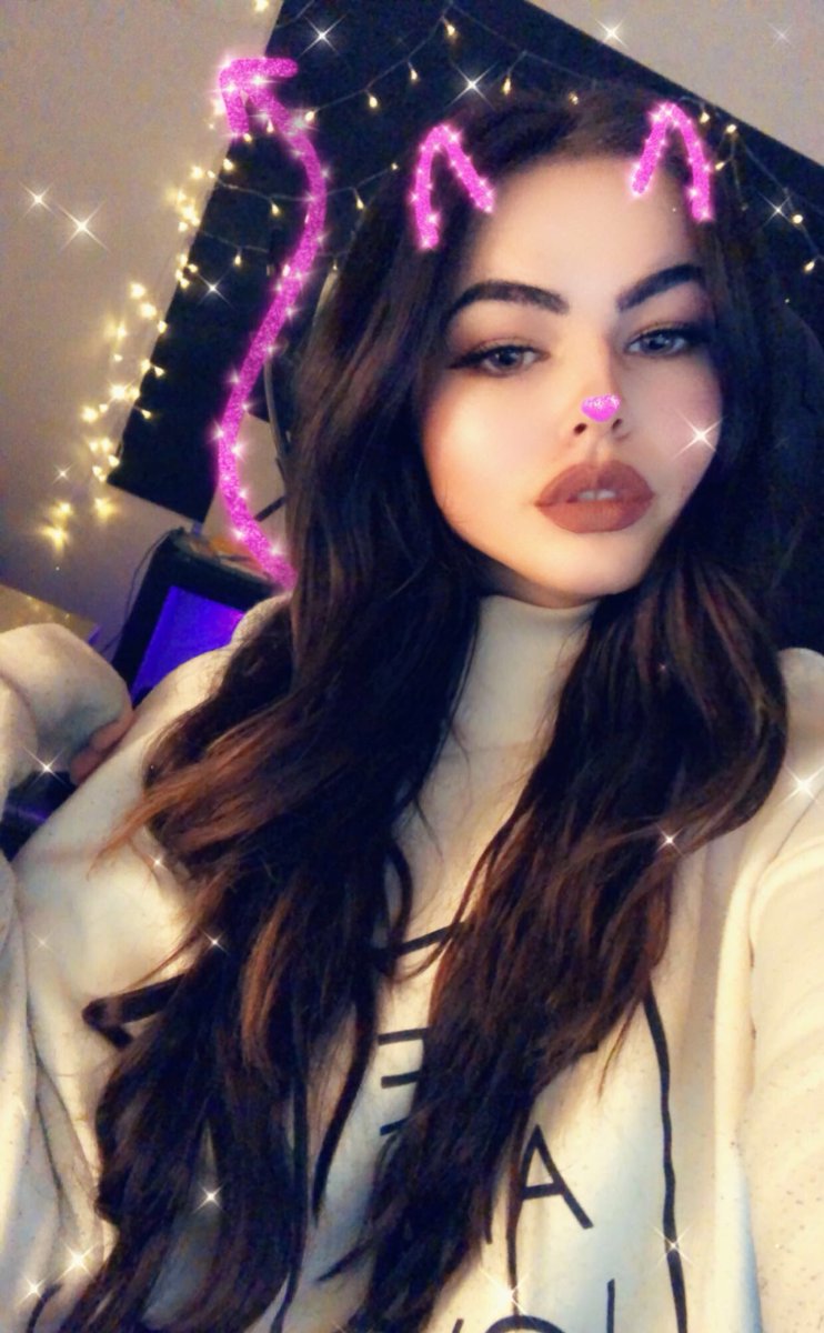 KTLODO's tweet photo. [❤️] LIVE with overwatch haaahaha I never got the junkrat buccaneer skin so I might cry all stream...

https://t.co/M2NDddWZ3S https://t.co/H46GYw3k86