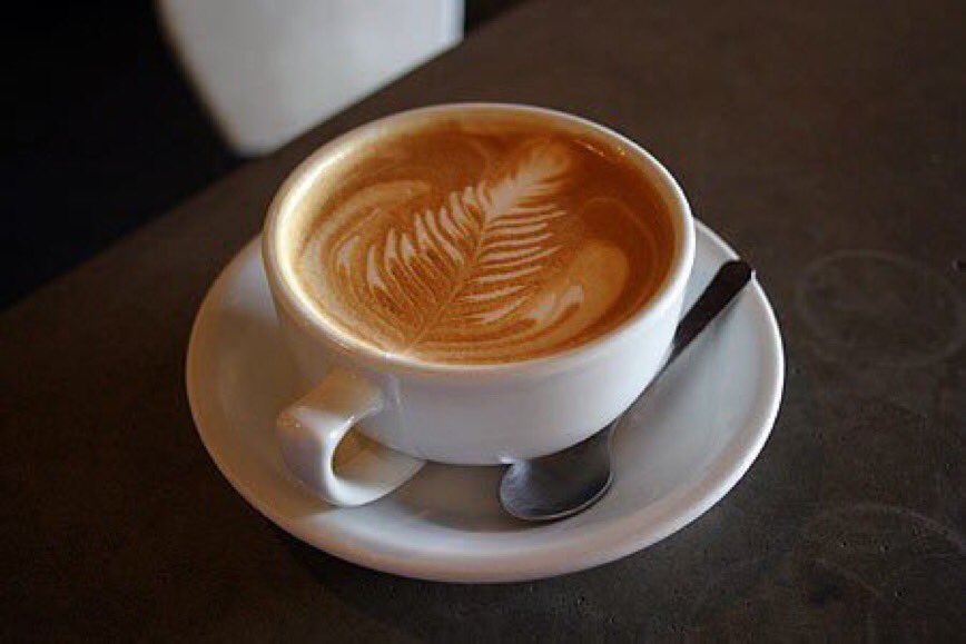 #فندق #جراند_روز #نجران 
ضيفنا الكريم استمتع بمذاق اجود انواع  #القهوة و #الطعام  بكفي ومطعم الفندق 
ومشاهدة #صقورنا_الخضر  و #بطولة_كأس_العالم 
بقسمي الشباب والعائلات 
نطمح لرضاكم