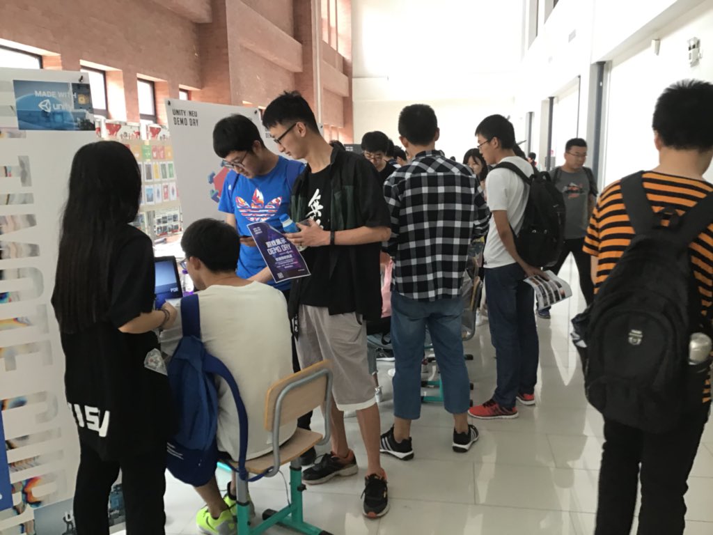 vaporig's tweet photo. #unity #vaporig #Demoday demo day is running！ https://t.co/QlhX9X0Ogb