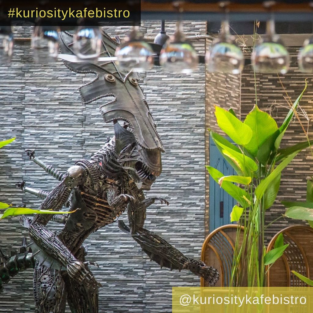kuriositykafe's tweet photo. For reservations please call +855 77 33 66 55 for info visit https://t.co/KIgWUUojpN.
 
Taking pictures? We’d love to see them. Tag your images using #kuriositykafesiemreap. 

#kuriositykafe #siemreap #kampuchea #bistro #soksanroad #kuriosity #kafe #BelgianBeer #cambodia https://t.co/tVX17sX5Me