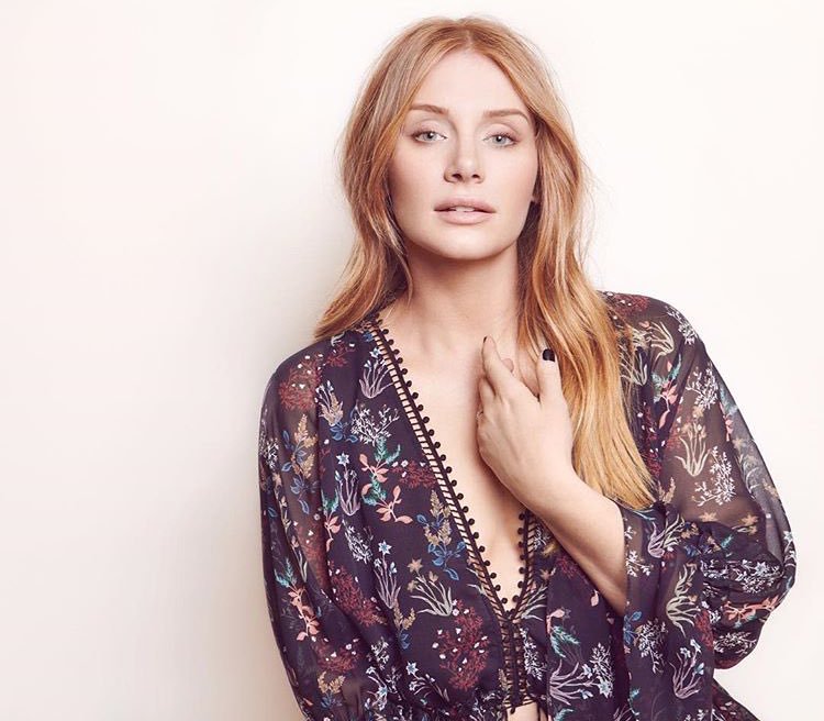 𝓒𝓵𝓪𝓲𝓻𝓮 𝓓𝓮𝓪𝓻𝓲𝓷𝓰 (@redheadsaurus) on Twitter photo 