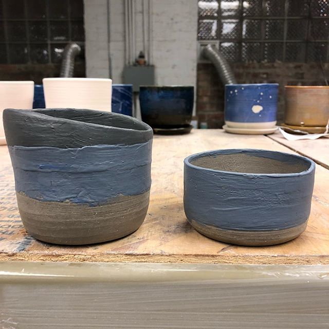 aahhhamy's tweet photo. My first pots are progressing along. Glazing next week!
#potteryclass #wheelthrowing #firstpots #sowonkybutidontcare #tw https://t.co/7jJURh03ko https://t.co/mT3ERxYcjF