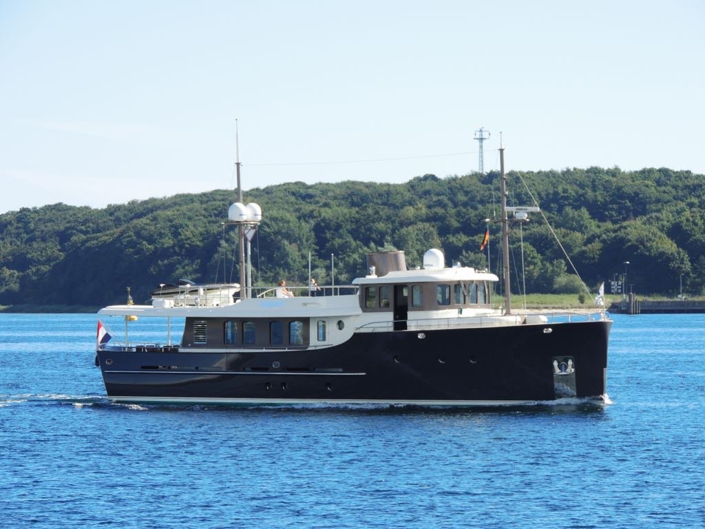 HartmanYachtsBV's tweet photo. Born to explore: M/Y Livingstone https://t.co/6KcYHF4VO3
