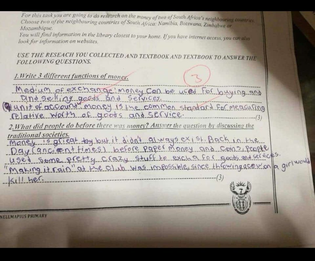 HloniLehokoZA's tweet image. Someone please give these kid Award I quote "People used some pretty crazy stuff for exchange" #Question2 😂😂😂😂😂 

A living legend 👊👊👊👊