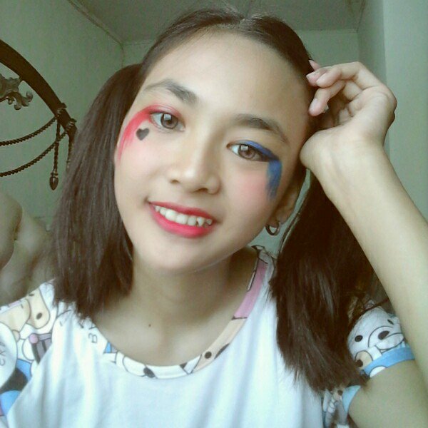 A_GitaJKT48's tweet photo. Kalau aku jadi Harley quinn nya siapa yg mau jd Joker nya??💀

Udah keliatan nakal belom di foto pertama💀

Jangan ada yg komen "lucu😘" komen nya nya haruh "sadis💀" "wes nakal nih💀" " BAD💀"
Wkwk orang mau komen diataur atur wkwk😂 #Gitatodayscharacter https://t.co/HDmojow2LR