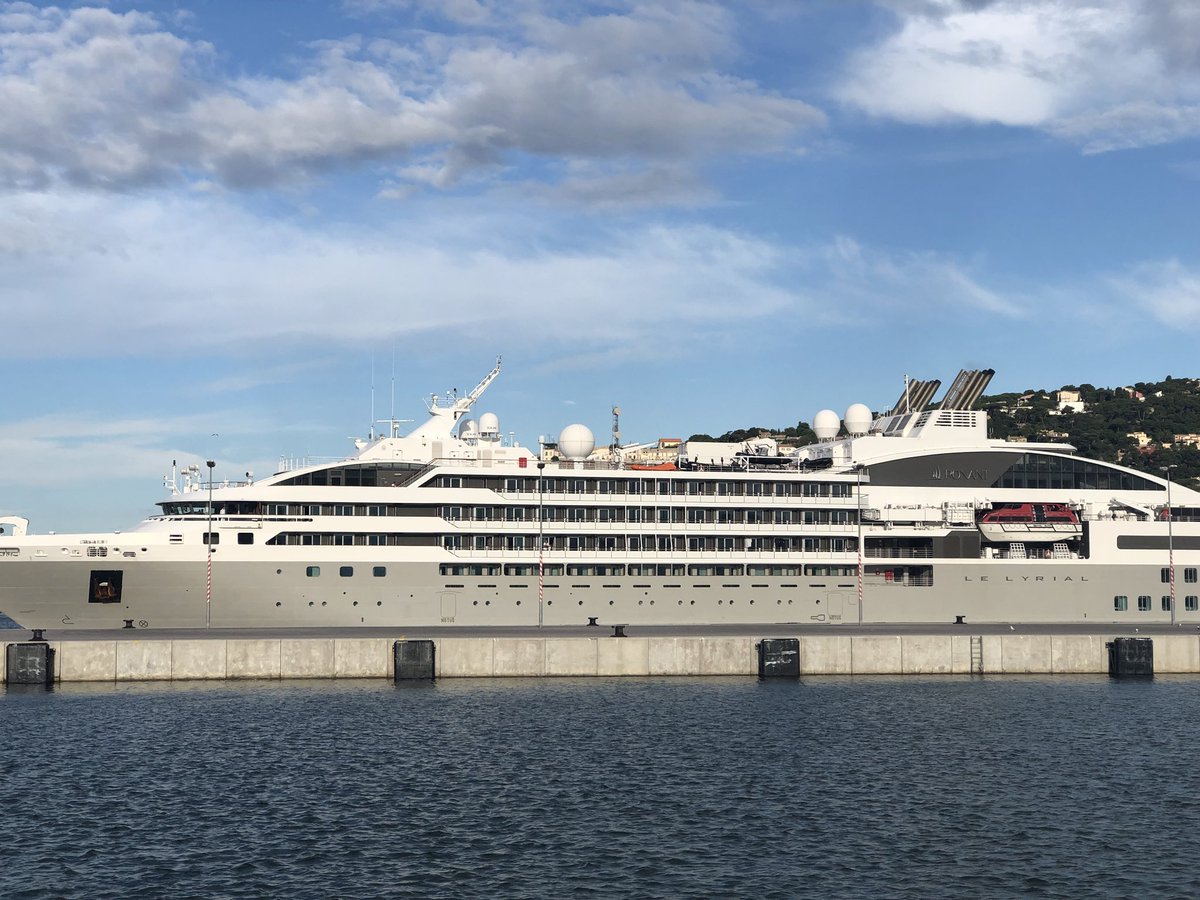 PortdeSete's tweet photo. Mise à quai du #LYRIAL Commagnie du Ponant au quai d’Alger @PortdeSete https://t.co/zPFaTtPSHy