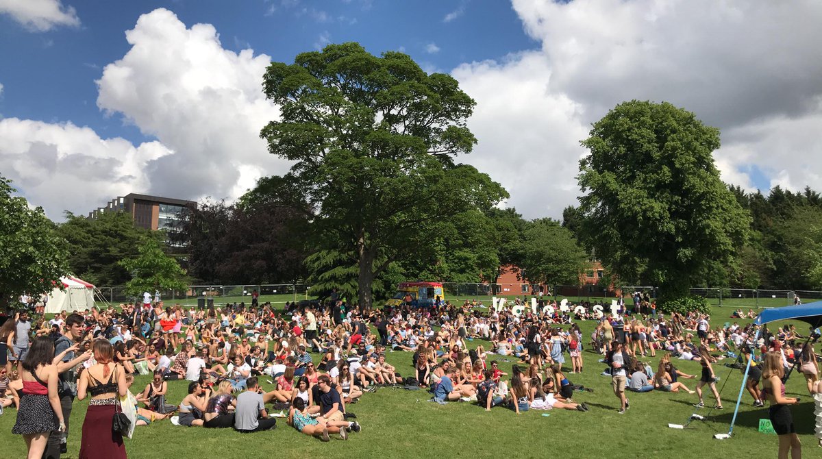 MZAllpro's tweet photo. a fine use of aluminium composite offcuts - Valefest at Birmingham  University, England is the largest student organised festival in Europe -  produced by @MZAllpro https://t.co/MYMcD9tWyW
