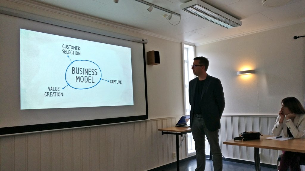 Moritz Loock presents the achievements of WP 2.