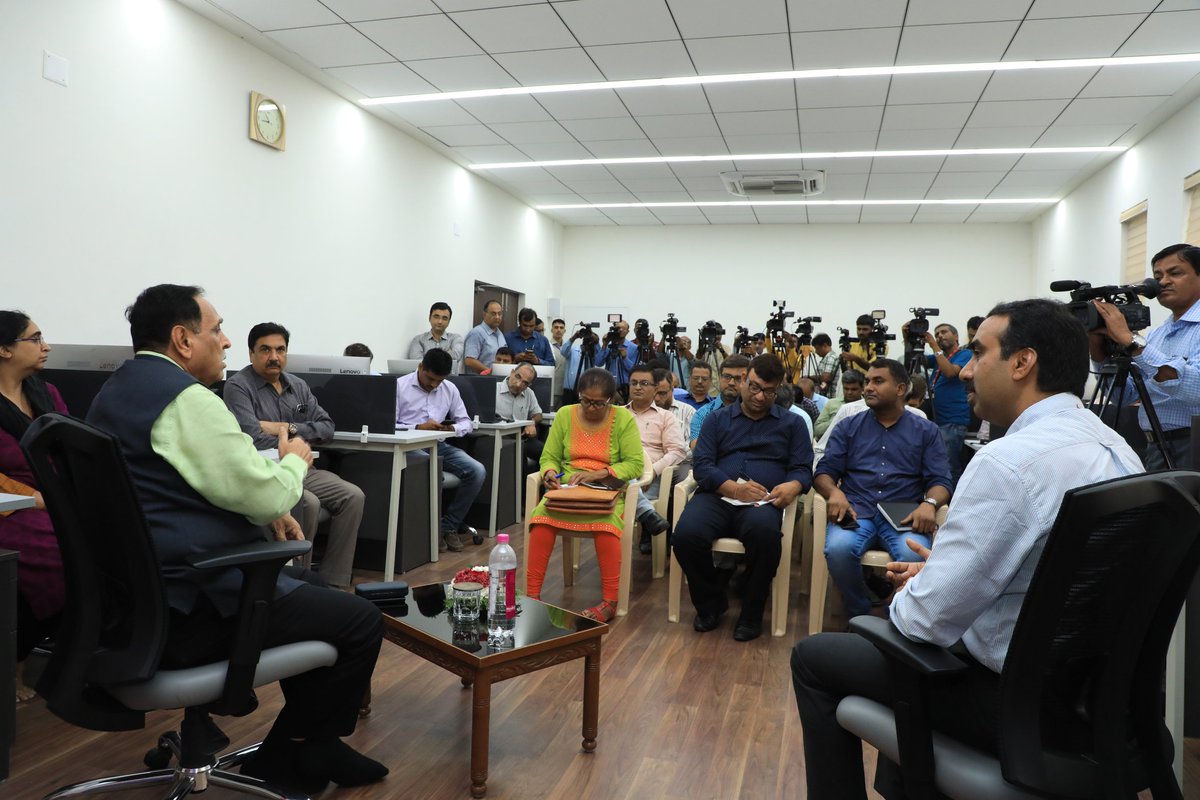 CMOGuj's tweet photo. The CM Dashboard, a novel and path-breaking initiative for good governance covering more than 1700 parameters &amp; indicators, is like a ‘third eye’ that provides seamless and centralized monitoring of all the core areas of the Govt operations - Gujarat CM Shri @vijayrupanibjp https://t.co/nNwl8DPrVe