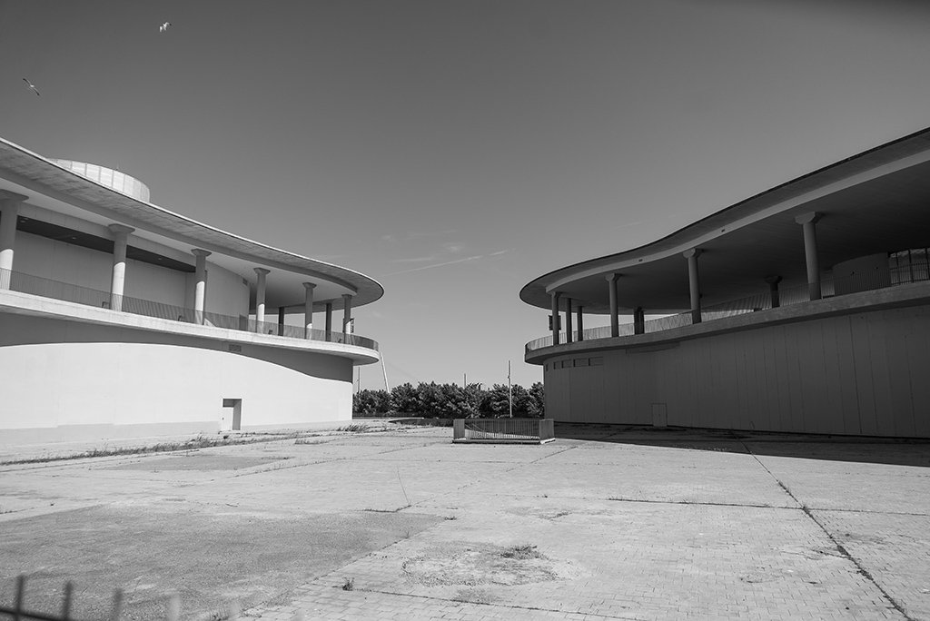 arainfonoticias's tweet image. Este jueves se cumplen 10 años de la #Expo2008 de #Zaragoza. De la mano de @e_bayona trataremos de dar respuesta a algunas preguntas: ¿Cuánto costó? ¿Qué fue de sus edificios emblemáticos? ¿Qué pasó con los ríos? ¿Cuál fue su legado? ¿Hay algo que celebrar?