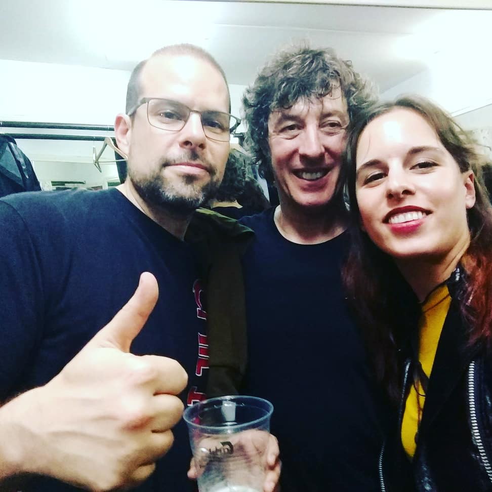 adeanimal's tweet photo. En el cuartito con el cuarteto y con Roberto. Conciertazo ayer en Madrid. Os queremos de regreso pronto! @robertomusso @cuartetodenos https://t.co/1hSYCXNl0r