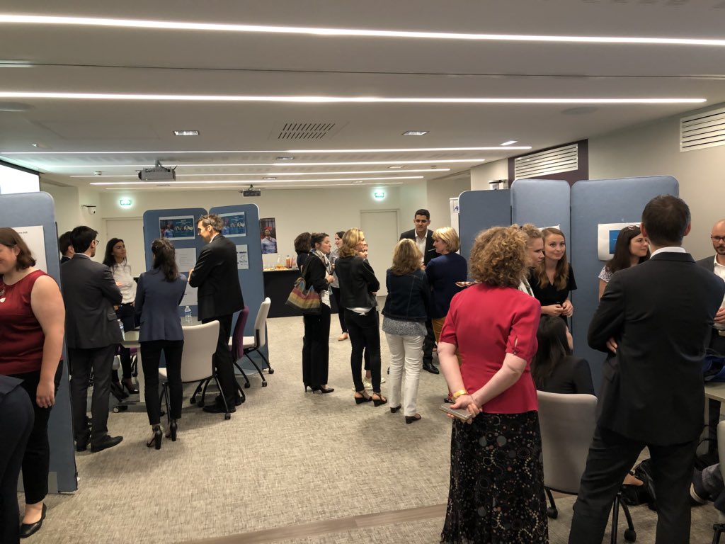 La market place commence en Salles de conférences à Nanterre ! Les participants #axaforchange vous attendent nombreux pour vous présenter leurs projets.