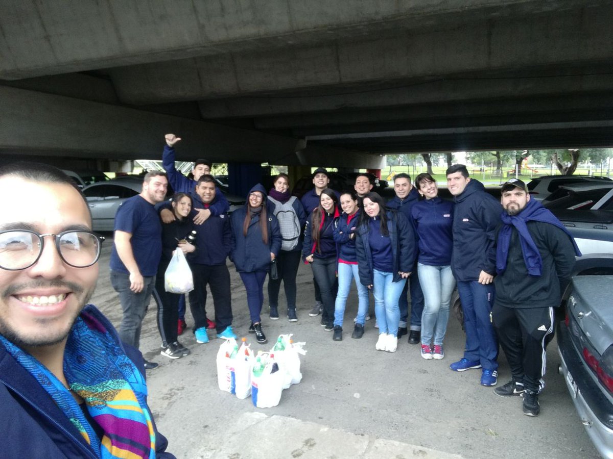 vero_brayton's tweet photo. Somos parte de los 2500 fiscales por que ellos #NuestrosDelegados confiaron en nosotros 
Gracias por dejarnos ser parte de esta gran lucha #PorUnSindicatoMejor #UnidosPodemos #ElEquipoDeRamónMuerza @RamonMuerzaSEC @aldecoto @AnastacioMatias @SebaPonce91 @patapata121 @juanjo1422mi https://t.co/YohDiBsOHd