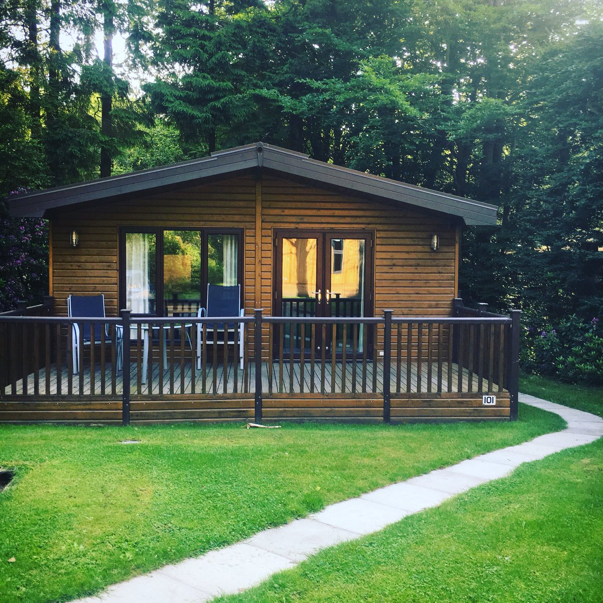 nattravelgirl's tweet photo. Wow! What a beautiful setting to wake up to #darwinforest. Getting ready for today’s #GoActiveGames with @Hoseasons @TTGMedia @TTNG_Commercial @TTNG_Marketing @TheTNG https://t.co/sdEYQ1OjAr