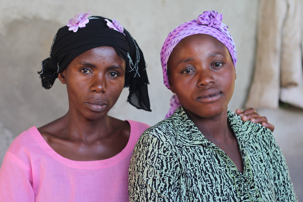 Meet Faida &amp; Frenisan, two proud coffee farmers from the #DRC: “#CongoCoffee is not just delicious, but also powerful: it has made us more independent &amp; able to support our families!” #SaveurduKivu #M4P #SduK2018 #womenincoffee Think ☕. Think 🇨🇩.