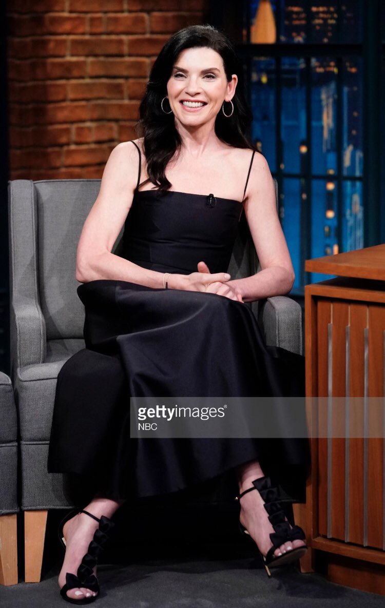 ire_tgw's tweet photo. AAAH  she was gorgeous as always last night on Seth Meyers!! 😍 
Hope to find the interview soon 🙏🏻
#juliannamargulies https://t.co/9g88QK8mNg