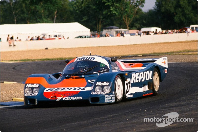 vilarinomotor's tweet photo. Ahora que se habla mucho de las 24 Horas de Le Mans en España. Sabías que Andrés Vilariño las corrió en 1989 con Porsche y en 1994 con Ferrari? 👇 https://t.co/46mLxUXjTO