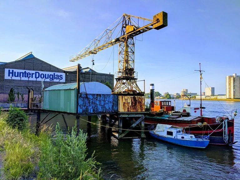 RotterdamPages's tweet photo. THIS FRIDAY EVENING UNIQUE FREE ART EXHIBITION TOUR 'De Persoonshaven'.🙋‍♂️👩‍🎨Opening of exhibition by visual artist Danni van Amstel.
https://t.co/V0JHXpMmgz

#rotterdamzuid #tour #exhibition #streetart #kunst #art #feyenoordcity #persoonshaven #allesisopzuid #rotterdam https://t.co/vXkGDQHxyT