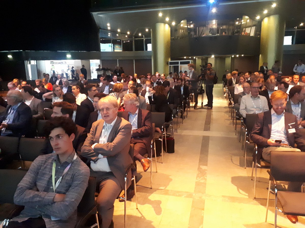WindDaysNL's tweet photo. The openingsession is about to begin #WindDays2018 #Winddays https://t.co/BMqfdtLBWX