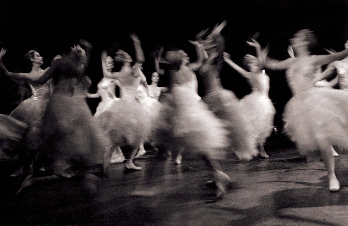 macmillanballet's tweet photo. Do you like the idea of becoming an Arts philanthropist ? Charlotte MacMillan is selling a limited run of dance photographs to fundraise for this small but vital company. Limited edition prints of various wonderful dancers will be on sale until June 30th  https://t.co/1uncJIe6jt https://t.co/1xi409jvPO