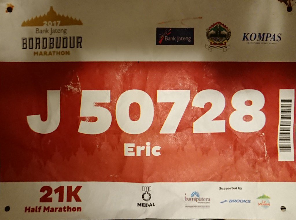 Borobudur Marathon 2017 - Half Marathon - 2017 Closure #orangemud #gotailwind #trailtoes #beSwift #gladsoles #chaseadventure #dirtunit #wonderfulindonesia runfrommonkeys.com/borobudur-mara…