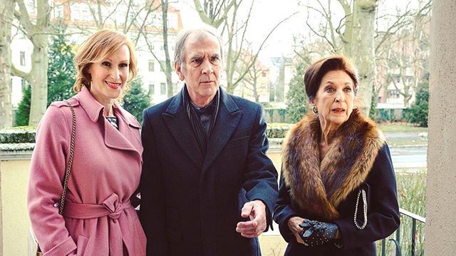 BaumbauerActors's tweet photo. Don't forget to tune in to @das_erste tonight at 8.15pm to see our fabulous @nicolebeutler_official in #TrauungMitHindernissen alongside her equally captivating costars @nicolettekrebitz, Hary Prinz, Daniela Ziegler, @emilieneumeister, @michaelsteinocher… https://t.co/2QOwIkz76a https://t.co/C3JFBExkkr