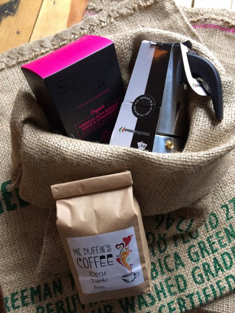 It's finally midweek, planning the weekend already? Don't forget to bring a good book and a delicious cup of coffee wherever you go. We suggest an infinite supply of mouthwatering Tunki coffee...just in case :D
ow.ly/FwAW30kp6Xz