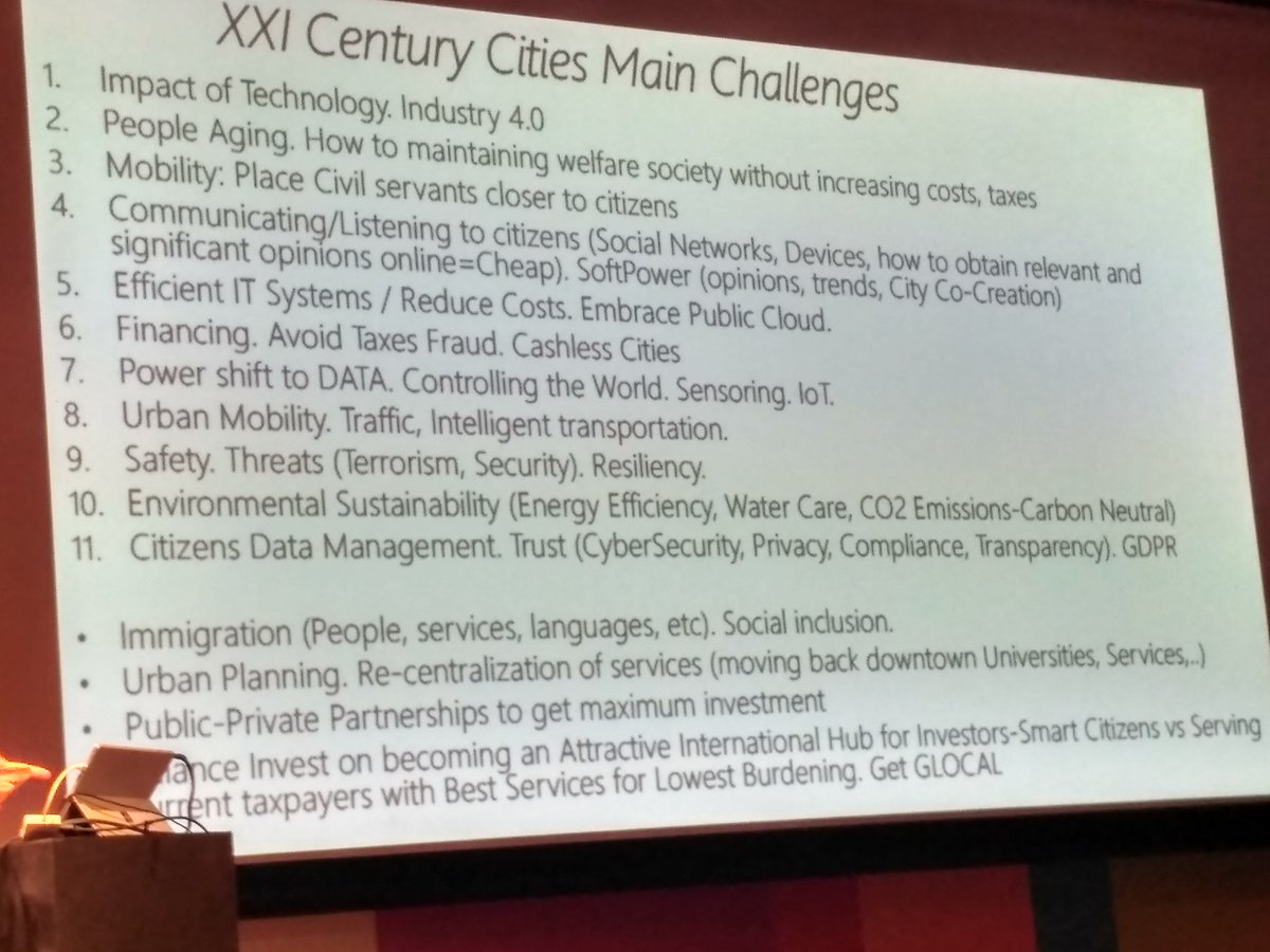 ClusterCitizeM's tweet photo. La Smart city 2.0 trasciende la tecnología para centrarse en la comunidad. Jose Antonio Ondiviela de @MicrosoftES nos deja sus claves https://t.co/7d8gHjaclt