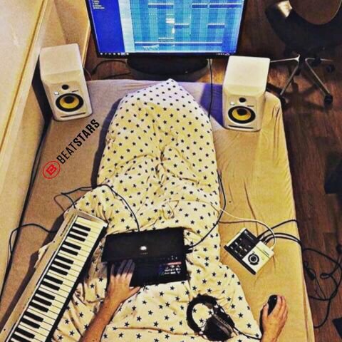 BeatStars's tweet photo. When you’re lazy but still want to make bangers🎹🔥🔥🔥 https://t.co/6bsJgesUxr