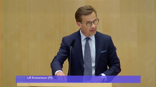 moderaterna's tweet photo. Där bra att detta nu tar slut. Vad som händer sen, är bara upp till väljarna. Jag är ödmjuk, men beredd. Jag lovar att göra allt jag kan. För Sverige behöver en ny riktning och en ny regering! – Ulf Kristersson i #pldebatt. https://t.co/4Zu4mrhRdB