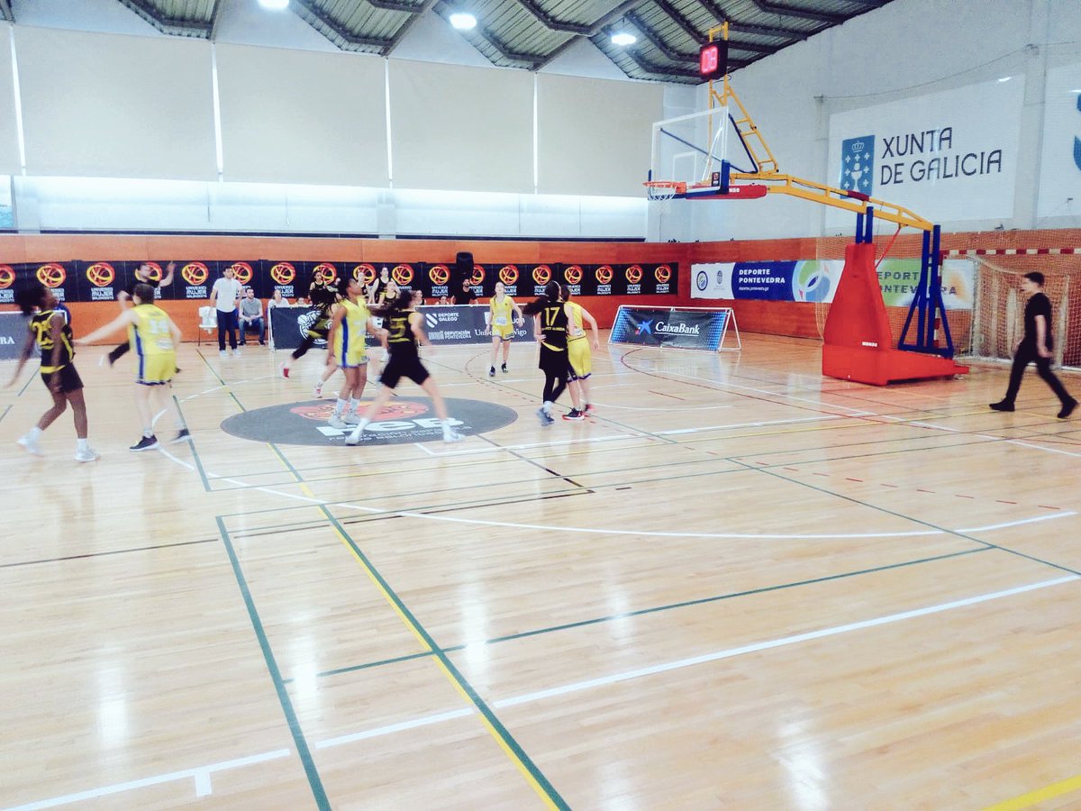 ASRBasketAlmeda's tweet photo. 🏆#FEBInfantilF2018 
📆 Fase grupos (3a jornada)
🏀 @FemBasketAlmeda 32 - @CBClaret 45

Partido de mucha intensidad pero poco acierto ofensivo. Felicidades @CBClaret por el primer puesto en la fase de grupos!!

#adnAlmeda #IF1ALM #FEBInfantilF2018 https://t.co/SIl5ci9y1a