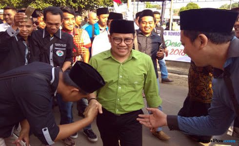 Putrakilat2's tweet photo. #SafariCintaCakimin
#DeklarasiJoinLamongan
#CakIminTheNextCawapres
Insya Allah mendapat ridho dan barokah dari Allah SWT, Amin. Indonesia Maju bersama Rakyat dibawah kepemimpinan Cak Imin.
@jokowi
@Jkw_CakImin
@BiSA_CakimiNOW https://t.co/cuchMIwldG