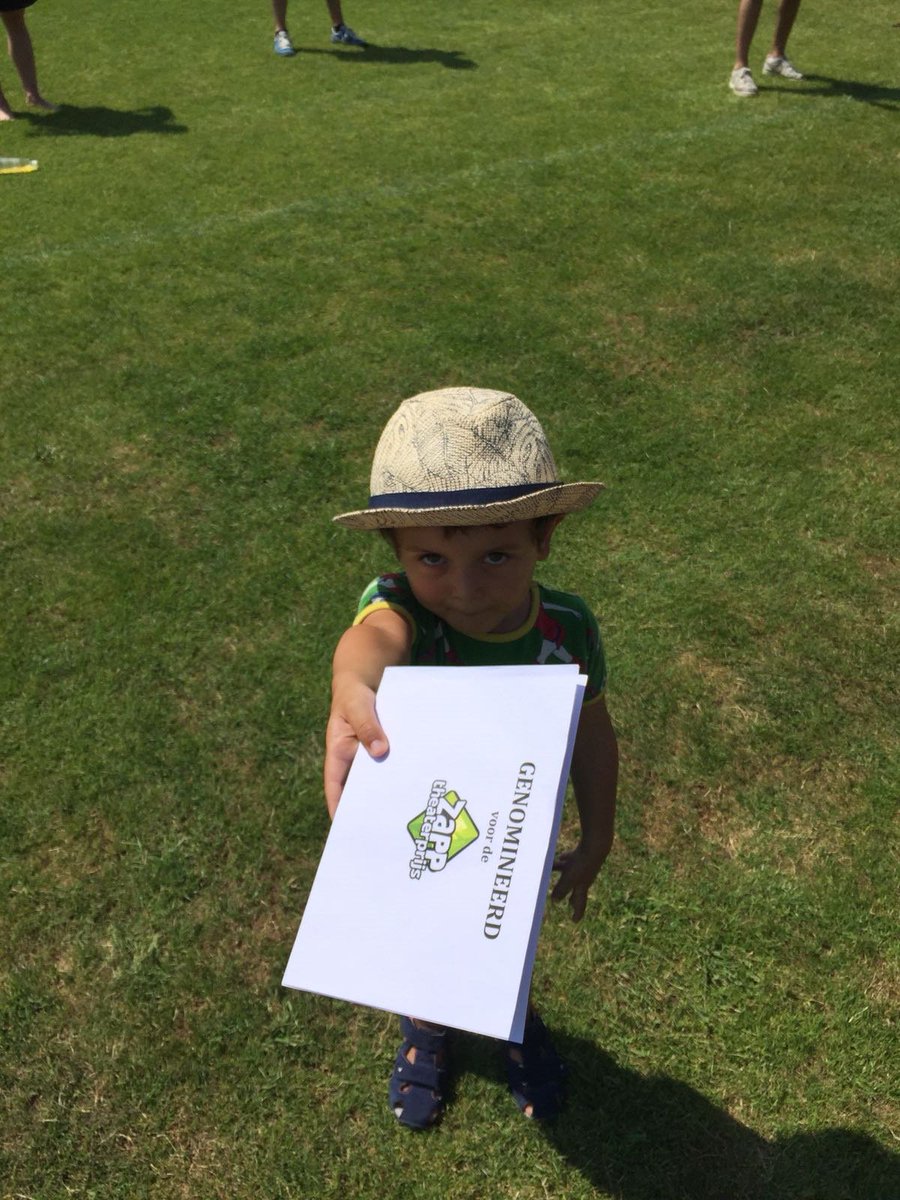 SCHOPPEN, een theatrale voetbalchoreografie, is genomineerd voor de ZAPP Theaterprijs 2018! Bedankt voor alle stemmen! Wij zijn trots op cast en crew.
<a href="/BonteHondAlmere/">BonteHond</a> @npo3
@devloerop <a href="/omroephuman/">HUMAN</a> 
#zapptheaterprijs