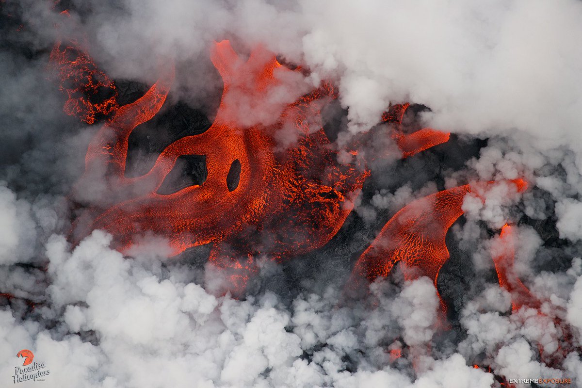 MalikaDudley's tweet photo. Tuesday, June 12, 2018, 5:45 am – Kilauea's east rift zone overflight: Between the steam, multiple fingers of lava pour into the sea. @extremeexposure #kilauea #kilaueaeruption #kilaueavolcano #hawaii #puna #prayforpuna #leilaniestates #fissure8 https://t.co/IHZ0PmULhM