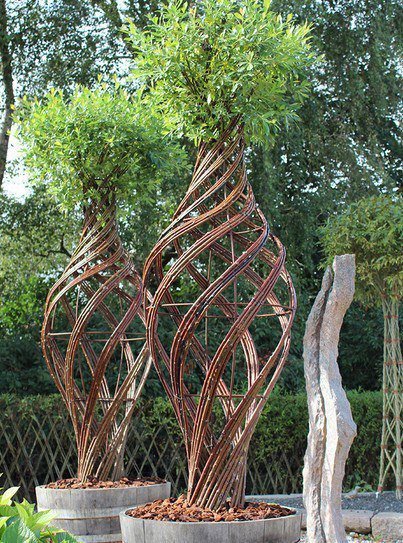 gorodunet's tweet image. Изящное украшение сада

#красивыйсад #украшениесада #садовыйдекор