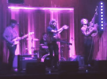 MANCHESTER!! We made our debut in your wonderful city on Sunday night and had a fab time! See you again soon! 🐝
📷 - Iain Key