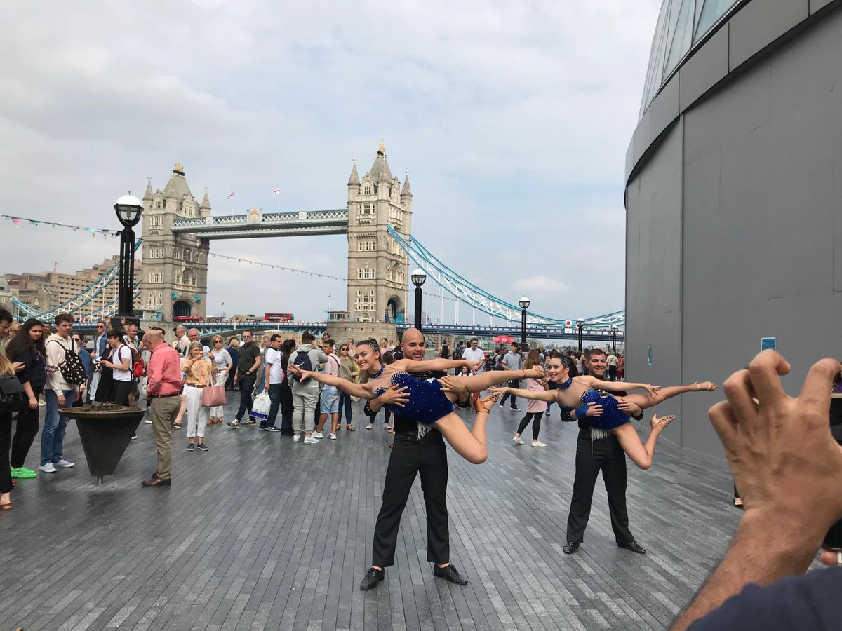 latinolifeuk's tweet photo. These brilliant, professional dancers from @caliswinguk performed some electric Cali Swing at our festival on Saturday. And look at that amazing backdrop too. We were amazed by their incredible moves. #latinolifelive #laclavefest18 https://t.co/7xbXDaN4PW