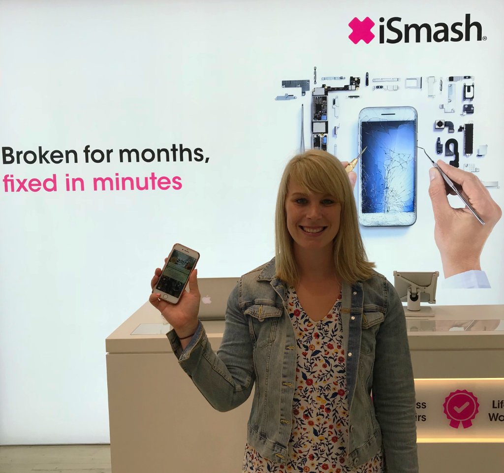 iSmashUK's tweet image. Congratulations to our #iSmashedit winner SAM TAYLOR who came in to collect her prize of £100 off her screen repair at the weekend! 

Glad to see your iPhone 7 is back up and running properly again 💪
