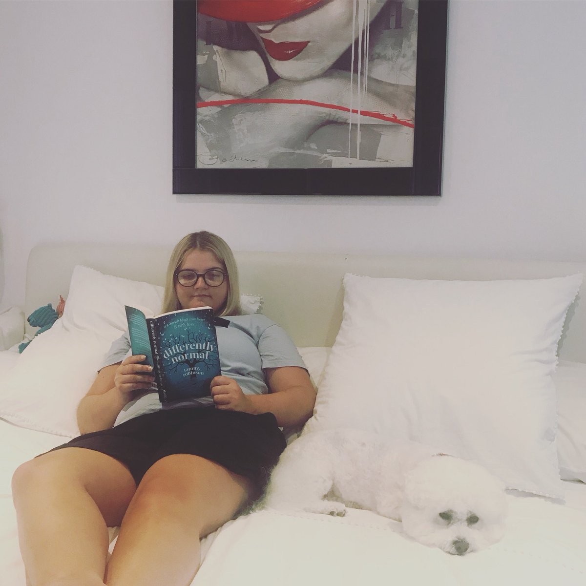BookaholicEllie's tweet photo. Differently normal by @TammyRobinson76 review now up on my blog https://t.co/6lw2yIsuqL Xx #bookblogtour #yabooks #yaromance #BookRecommendations #yabookreview #bookish #yabookworm #bookblog #blogger https://t.co/nUqacHxqg7