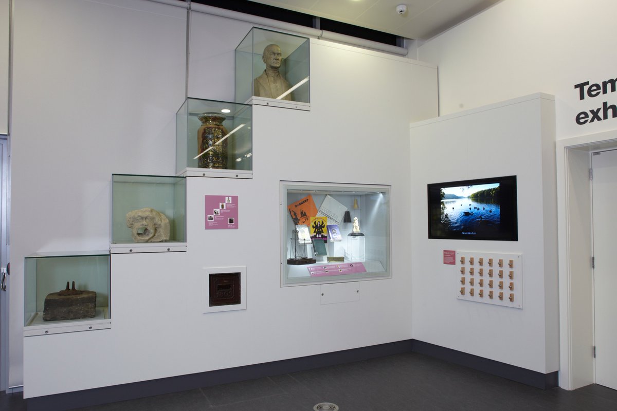 cnl_showcases's tweet photo. This week's #MidWeekMuseum takes us down south to sunny Yorkshire to look at the bespoke exhibition cases we created showcases for @WFMuseums 

#ShowcasingYourVision https://t.co/tFC8IW93gh