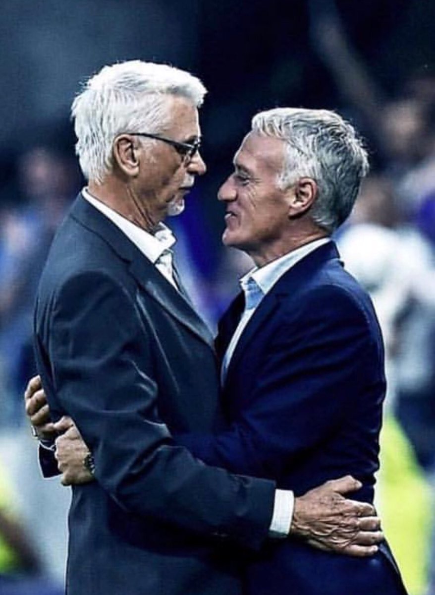 C’est beau l’amour !! Le petit accouchera le 15 juillet 😍🔥👨‍❤️‍💋‍👨😃👏🏻 #lequipedusoir #lequipedestelle #rmcsport