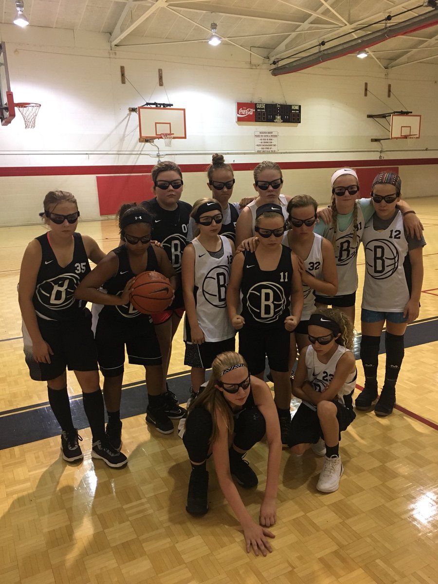 Blinders make you better! #Ballerz4Lyfe 🤩🤪 They also give you raccoon eyes.