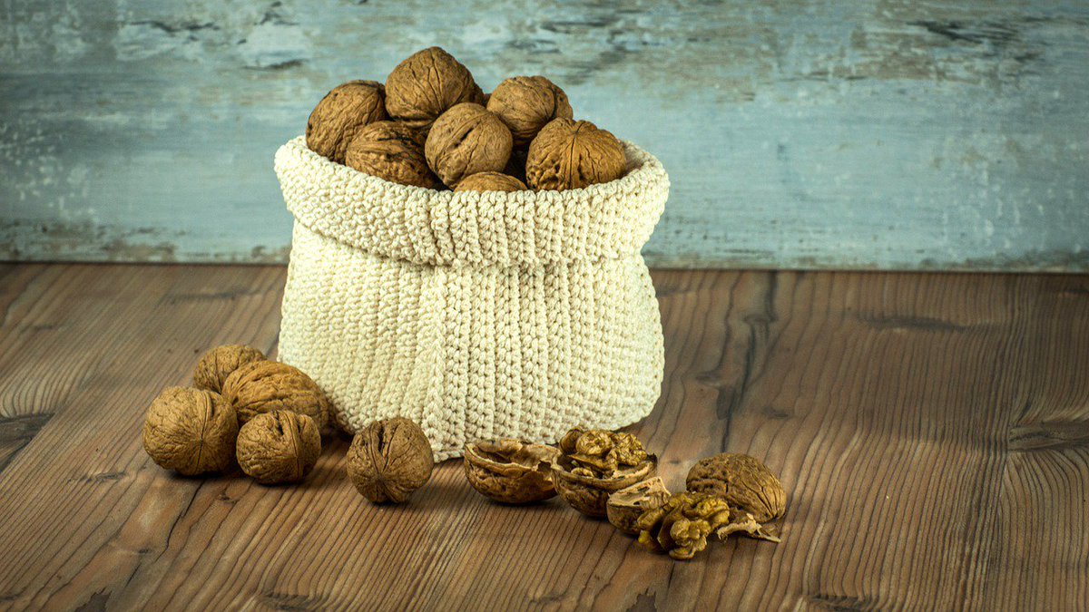 velvethut_com's tweet photo. Os presentamos a los #superalimentos. Connocelos en nuestro #BlogVelvethut -> https://t.co/Kjs78tu11t #comidasaludable #salud #alimentación https://t.co/xd36IGJGTF