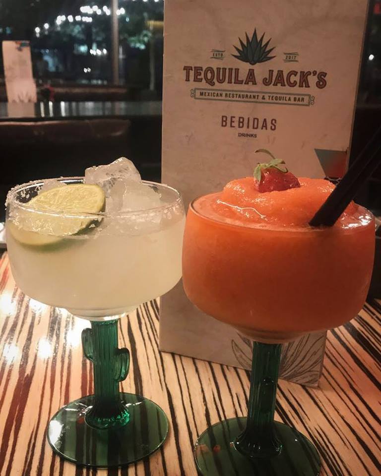'Tuesday cocktails @tequilajacksbar #cocktails #afterrehearsal #tequila #strawberry #daiquiri #strawberrydaiquiri #icy #sogood #drinks #tuesdaydrinks #cocktail'
repost @everydayniamhy