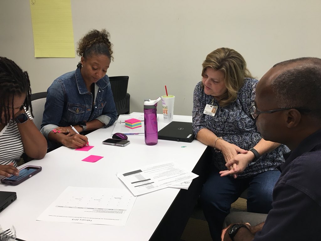 Gina Ceely tweet media