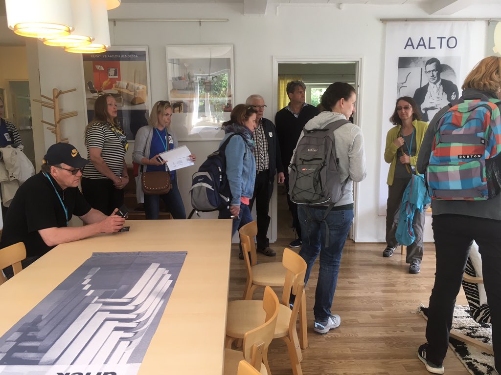 Laura Jänis tweet media