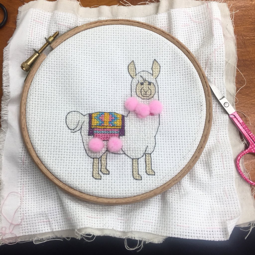consewvation's tweet photo. I have set myself a mission of completing every project i have started! I’m tying up loss ends ;) starting with this drama free llama. https://t.co/9S1bpZ8ox2