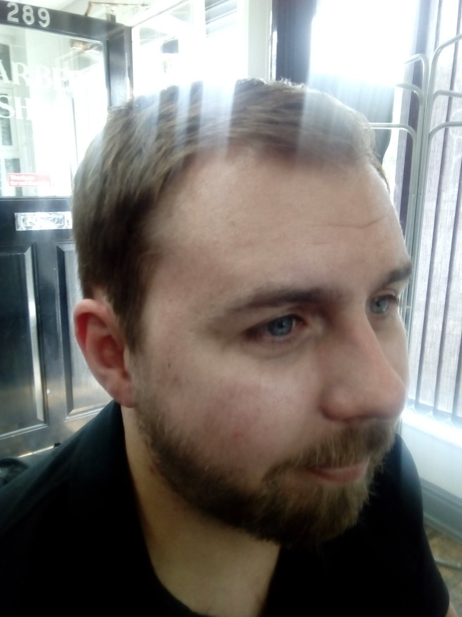 Nickfaganbarber's tweet photo. CJ's Pete trim. 4 back and sides :) The return of Pete ! Just the usual 4 back and side :) #haircut #hairstyles #hair #hairstylist #hairdo #barbershop #barber_soul #barber #barberlife #barbering #shortbackandsides https://t.co/8hYL9dIJz6