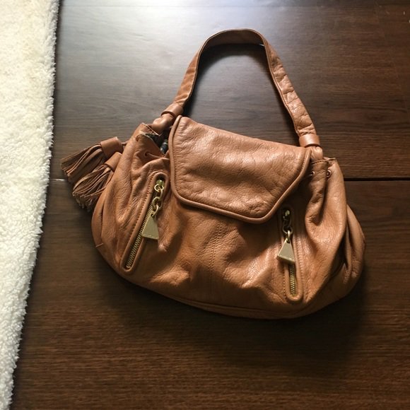 MRoseWebster's tweet photo. So good I had to share! Check out all the items I'm loving on @Poshmarkapp #poshmark #fashion #style #shopmycloset #seebychloe #michaelkors #jovani: https://t.co/AJ45em9ipr https://t.co/oEcdMXpPSI